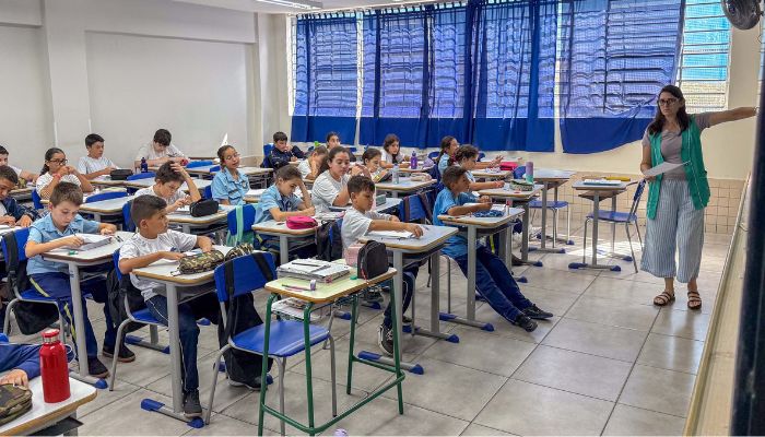  Educação fará consultas para implementar novos colégios cívico-militares em novembro